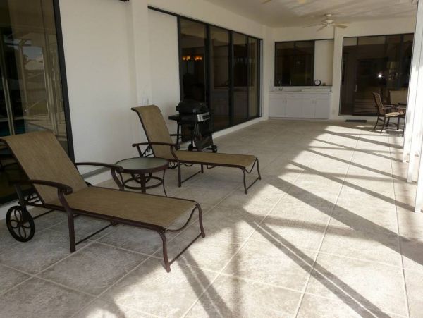 Waterfront Villa With Guest House
