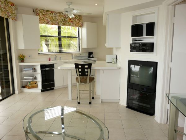 Waterfront Villa With Guest House