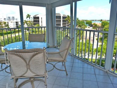 Marco Island Condo 910326