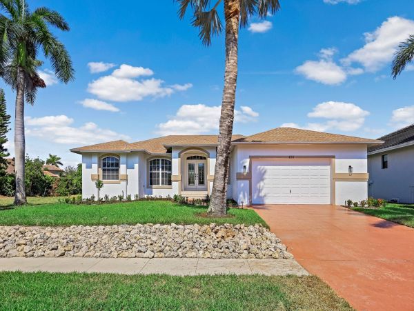 Marco Island Vacation Home 3 Bedroom Sleeps 8 Guests