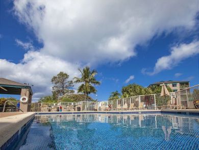 Across The Street From Charlie Young Beach Great Location