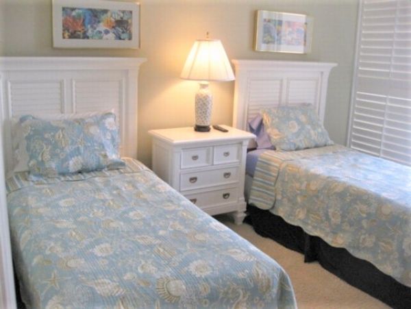 Naples Vacation Condo Sleeps Six Guests Gulf Views