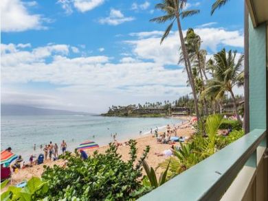 Maui Vacation Rental Right on the beach Pacific Views