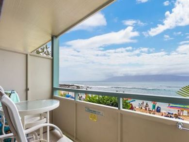 Maui Vacation Rental Right on the beach Pacific Views