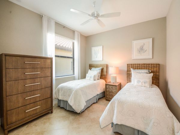 Luxury Naples 4 Bedroom Vacation Home in Fiddler's Creek!