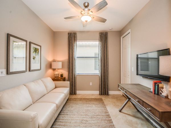 Luxury Naples 4 Bedroom Vacation Home in Fiddler's Creek!