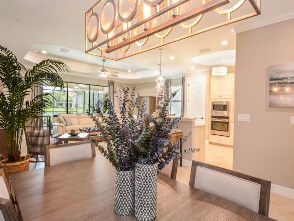 Luxury Naples 4 Bedroom Vacation Home in Fiddler's Creek!