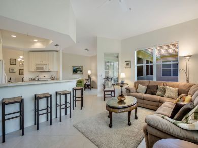 Naples Home 910754