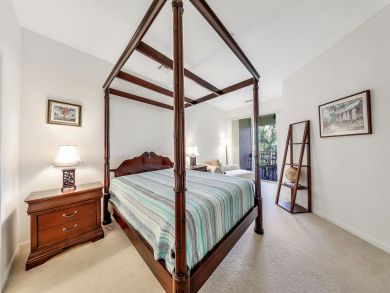 Naples Home 910754