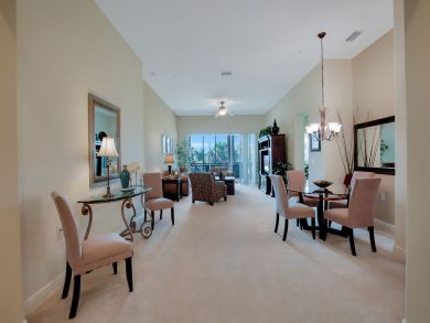 Naples Home 910755