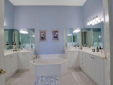 Naples Home 910755