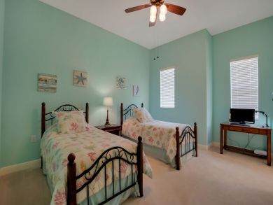 Naples Home 910755
