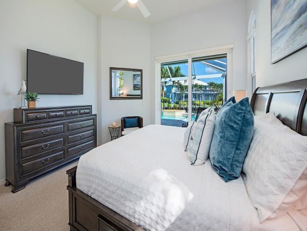 Marco Island Vacation Rental - Waterfront Villa with Pool & Dock