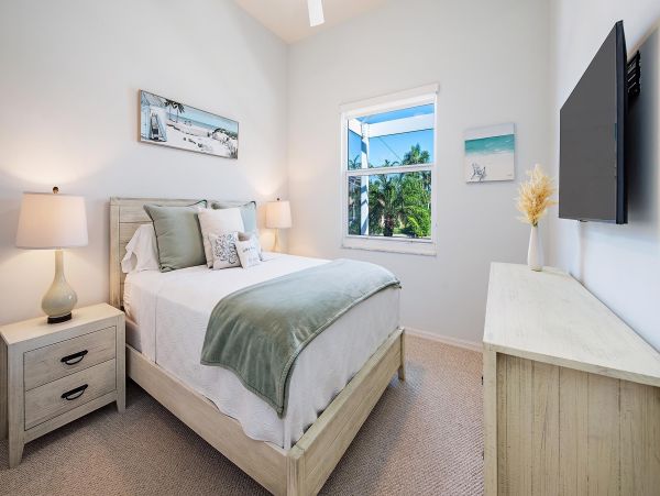 Marco Island Vacation Rental - Waterfront Villa with Pool & Dock