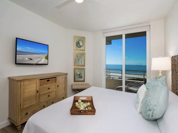 Marco Island Vacation Rental 2 Bedroom Sleeps 5 Guests
