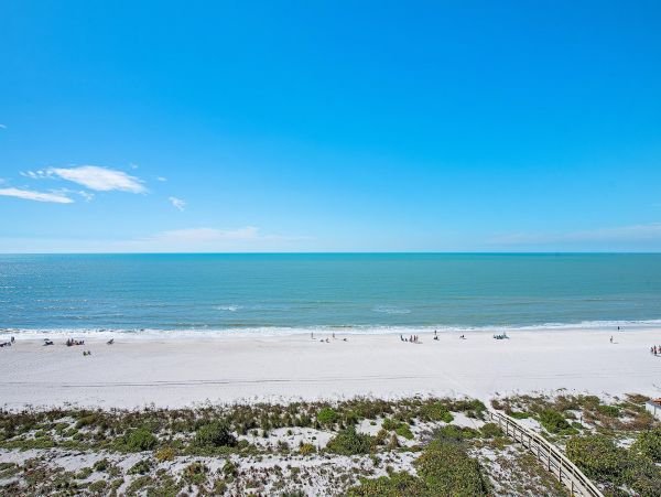 Beachfront Two Bedroom Vacation Condo with Tennis Court