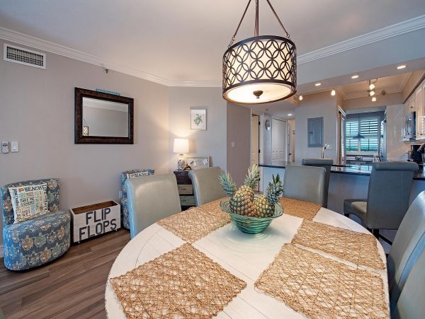 Beachfront Two Bedroom Vacation Condo with Tennis Court