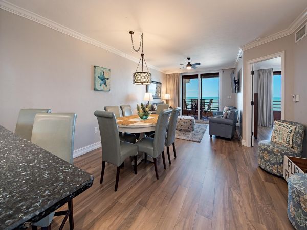 Beachfront Two Bedroom Vacation Condo with Tennis Court