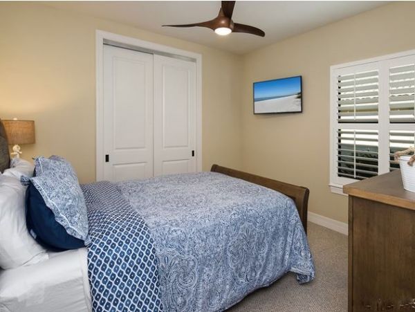 Canal front Marco Island Vacation Rental Pool Home