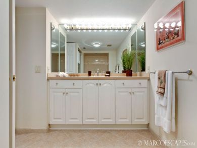 Marco Island Condo 910781