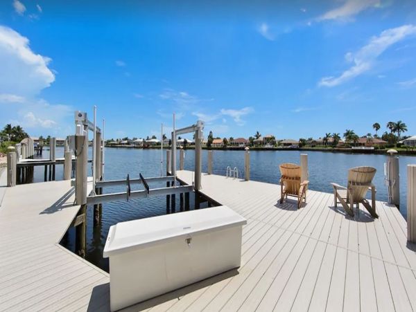 Marco Island Vacation Home 3 Bedrooms Private Caged Pool
