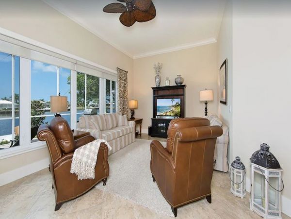 Marco Island Vacation Home 3 Bedrooms Private Caged Pool