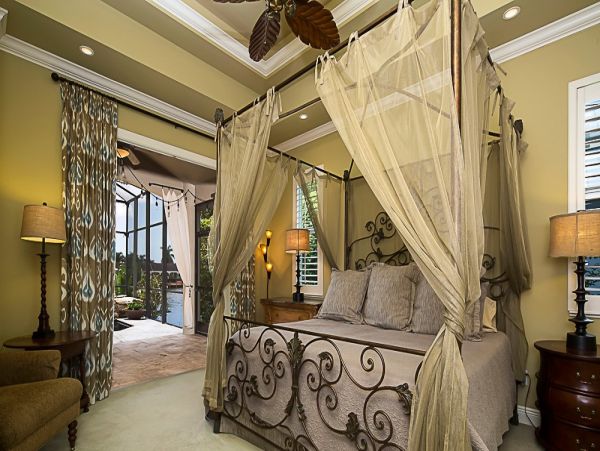 Marco Island Canal View 4 Bedroom Home with Private Pool