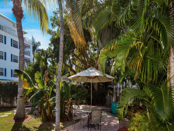 Marco Island Luxury Three Bedroom Vacation Condo Bay View