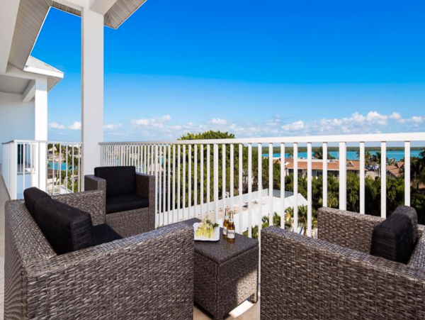 Marco Island Luxury Three Bedroom Vacation Condo Bay View