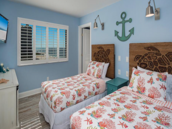 Marco Luxury Beachfront Condo With Ocean Views Sleeps 5
