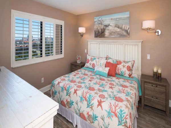 Marco Luxury Beachfront Condo With Ocean Views Sleeps 5