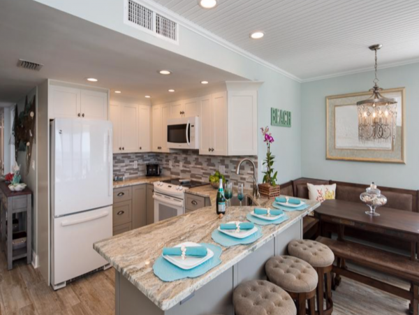 Marco Luxury Beachfront Condo With Ocean Views Sleeps 5