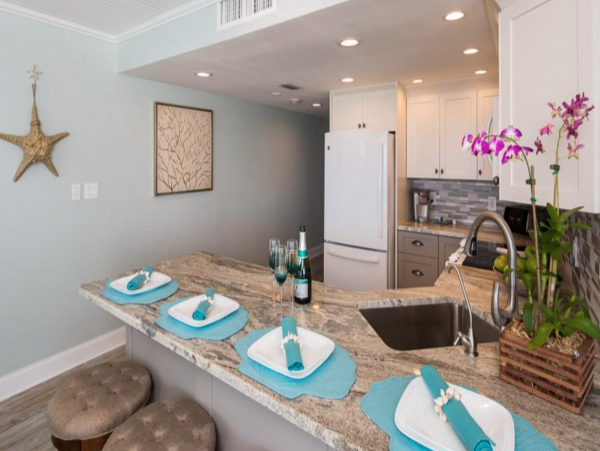 Marco Luxury Beachfront Condo With Ocean Views Sleeps 5