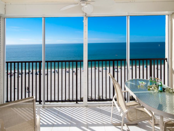 Marco Luxury Beachfront Condo With Ocean Views Sleeps 5
