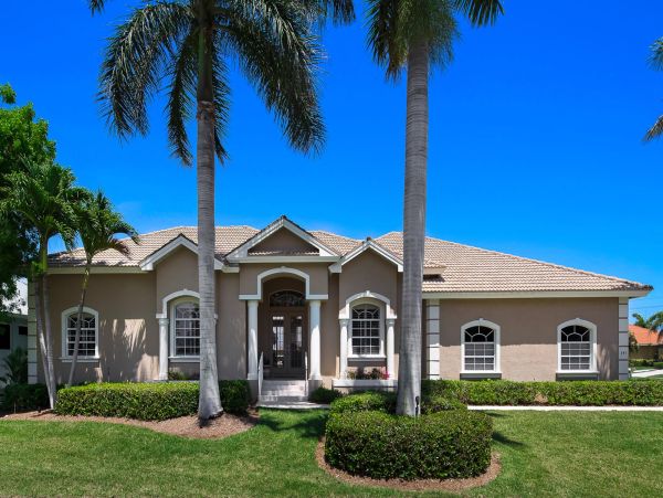 Marco Island Vacation Rentals Near South Beach - Luxury Marco Island Home