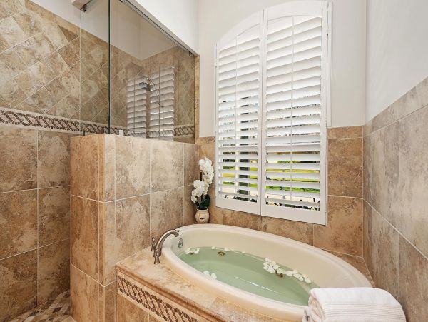 Marco Island Vacation Rentals Near South Beach - Luxury Marco Island Home