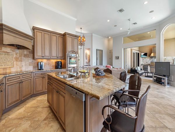 Marco Island Vacation Rentals Near South Beach - Luxury Marco Island Home
