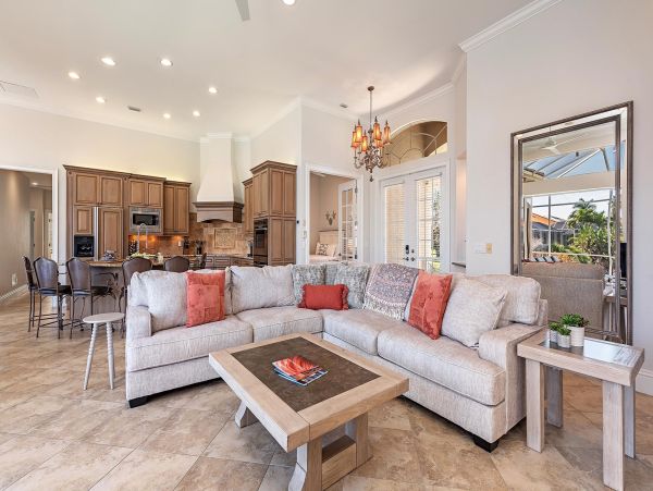 Marco Island Vacation Rentals Near South Beach - Luxury Marco Island Home