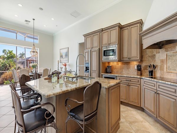 Marco Island Vacation Rentals Near South Beach - Luxury Marco Island Home