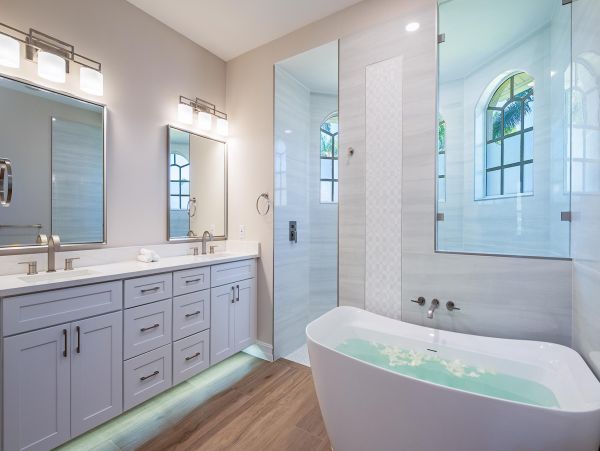 Marco Island Vacation Rental – 4BR Luxury Waterfront Home with Pool