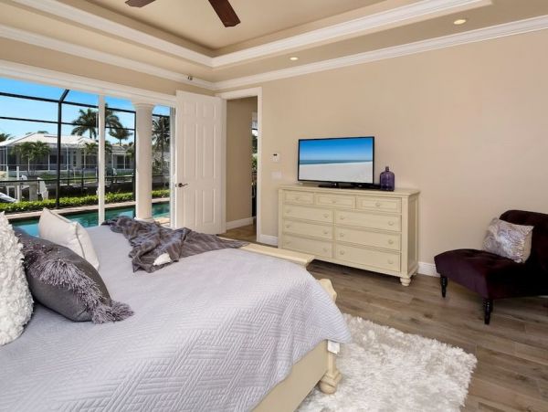 Marco Island Vacation Home Sleeps Eight Guests Private Pool