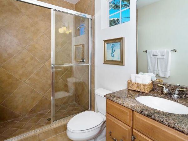 Marco Island Vacation Home Sleeps Eight Guests Private Pool