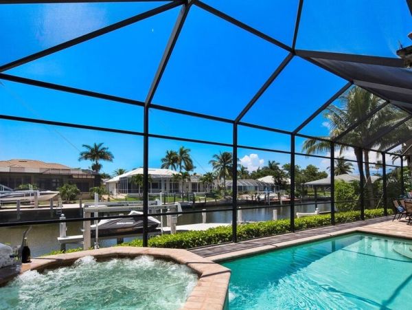 Marco Island Vacation Home Sleeps Eight Guests Private Pool
