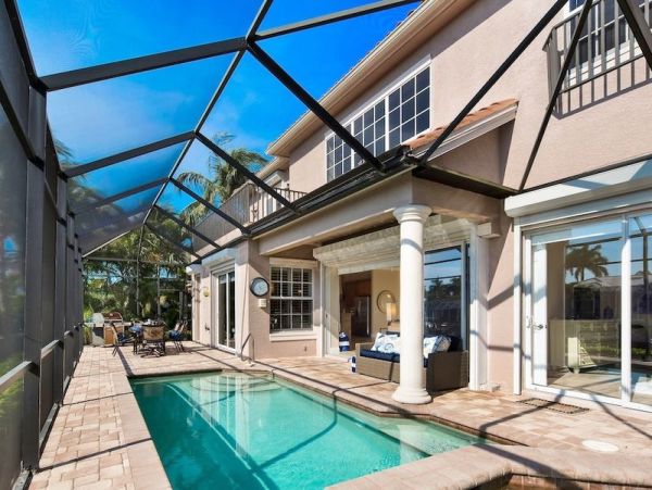 Marco Island Vacation Home Sleeps Eight Guests Private Pool