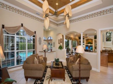 Spacious Sitting Area