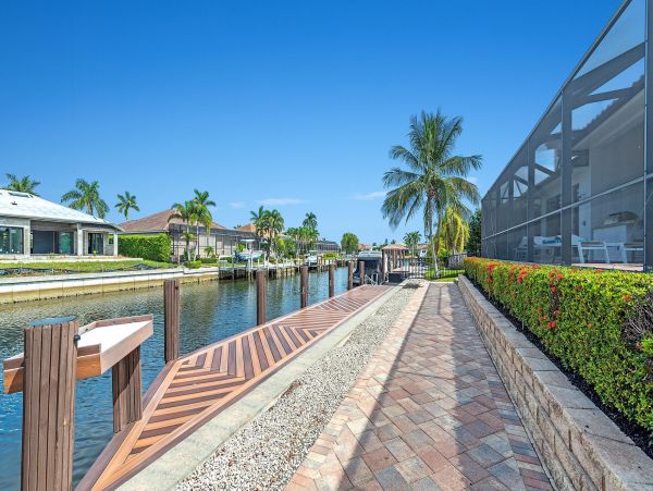 Marco Island Vacation Home Sleeps Eight Canal View