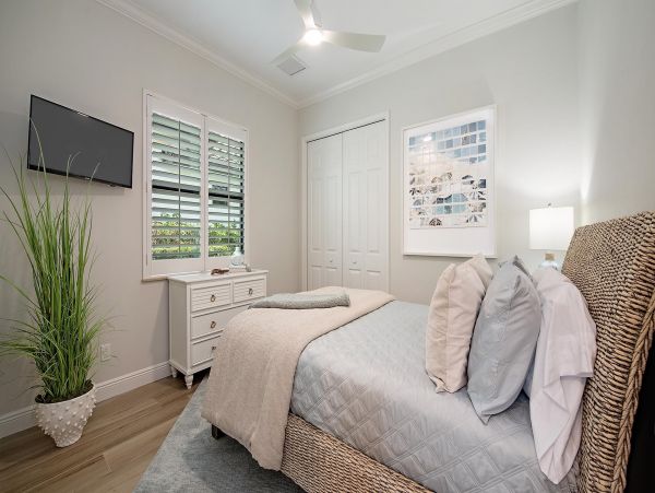Marco Island Vacation Home Sleeps Eight Canal View