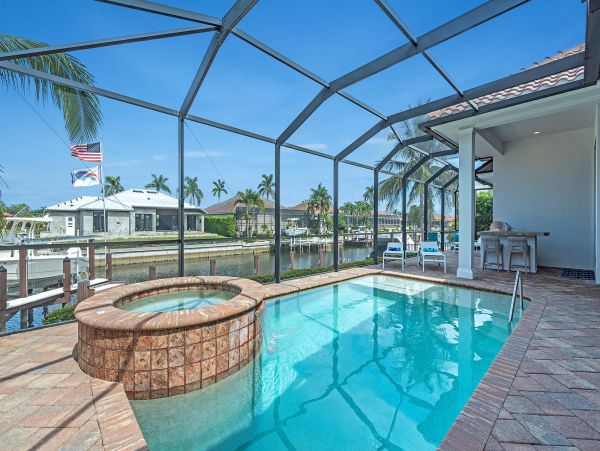 Marco Island Vacation Home Sleeps Eight Canal View