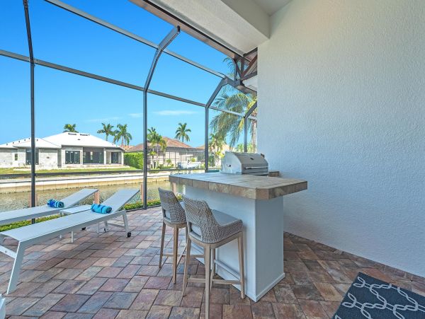 Marco Island Vacation Home Sleeps Eight Canal View