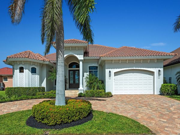Marco Island Vacation Home Sleeps Eight Canal View
